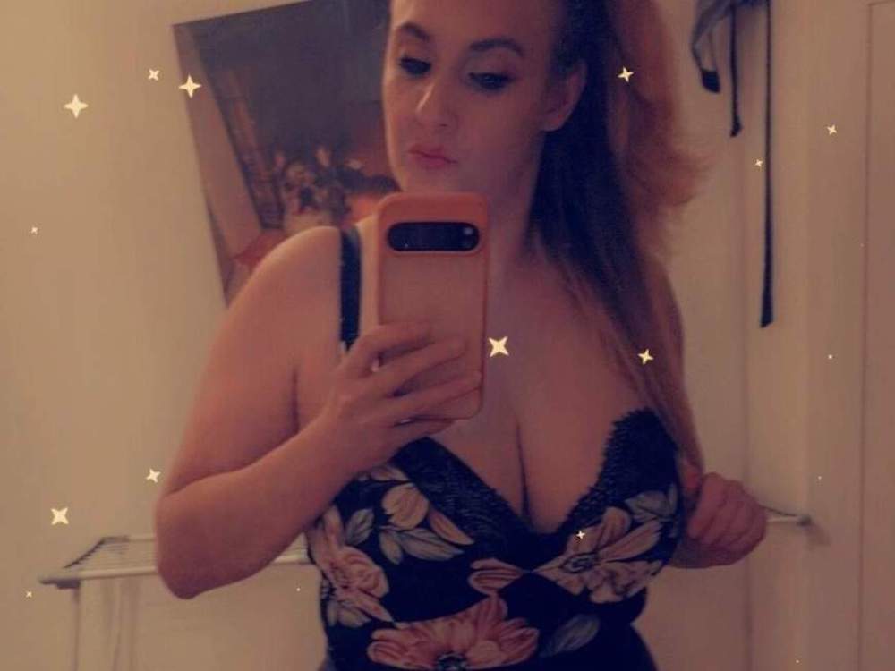 Kleine Sexsklavin zum Erziehen